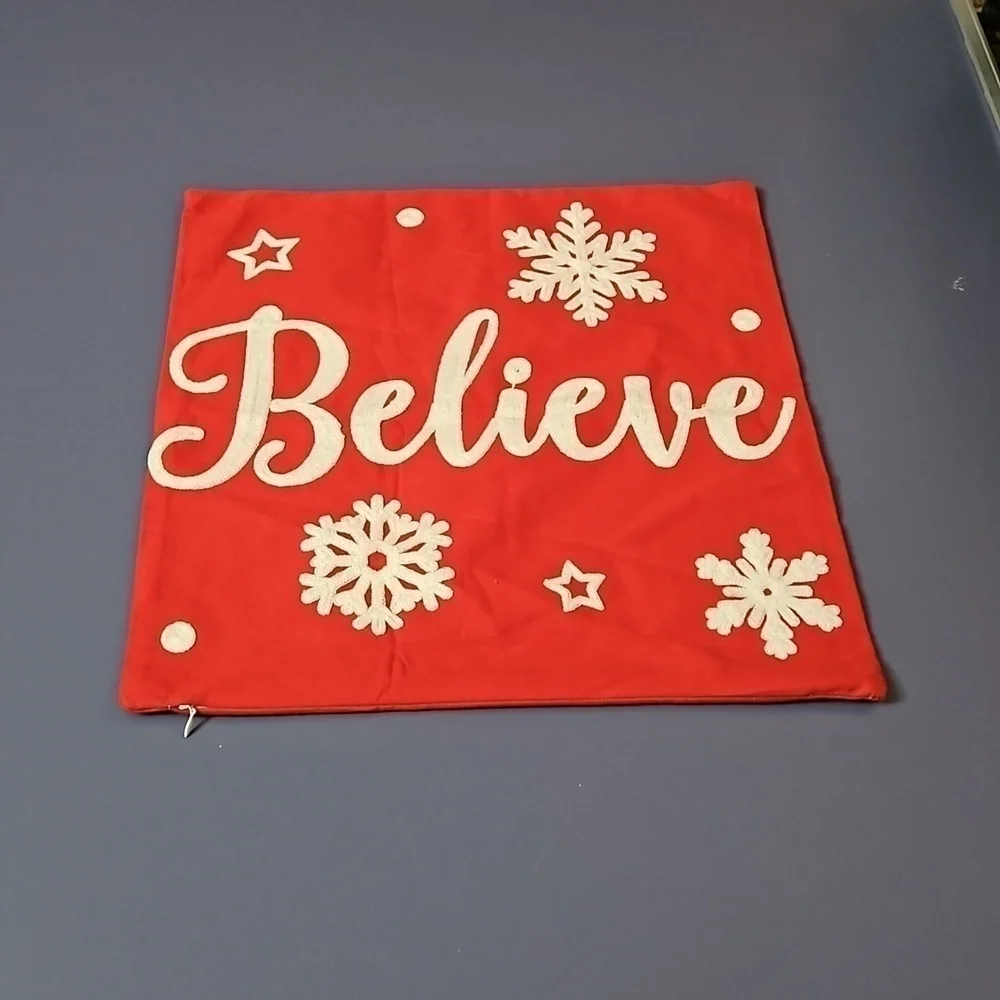 Lot of 4 Christmas Pillow Covers Red and White NWOT